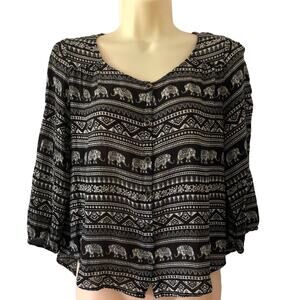 Forever 21 Black & White Elephant Print Blouse Juniors Size Small